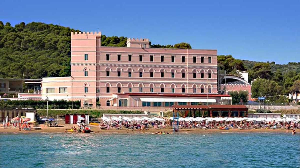 Hotel economici a Vieste con vista mare: le migliori offerte 2026